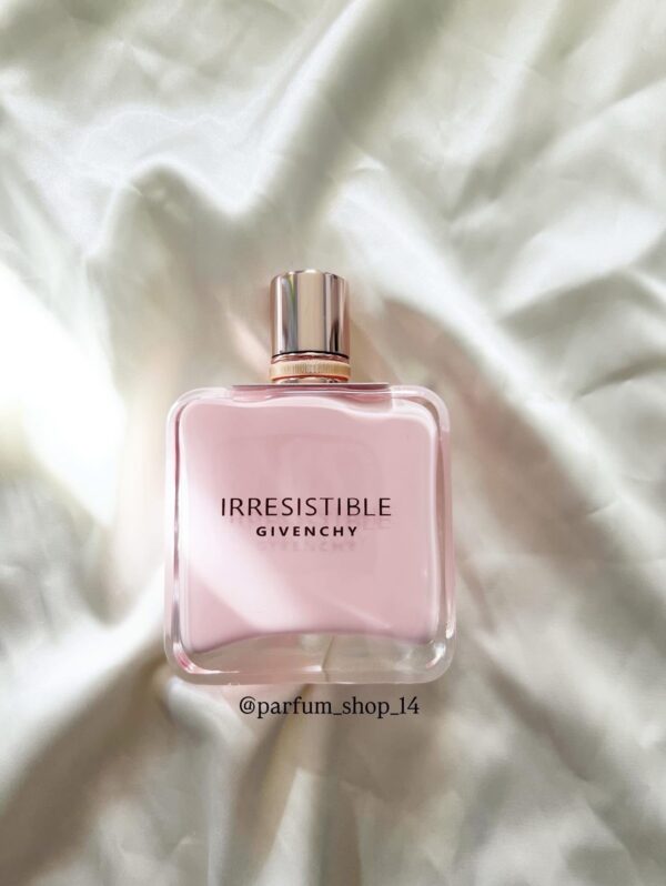 Irresistible Givenchy - rose velvet